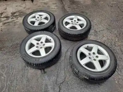 Pièce détachée automobile d'occasion pneu pour peugeot 407 coupe básico références oem iam 205/60/r16/92h  