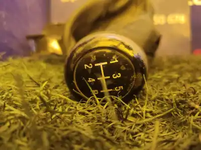 Pezzo di ricambio per auto di seconda mano leva del cambio per ford transit connect (tc7) furg. 75 cv / 55 kw riferimenti oem iam y64r-7k387  