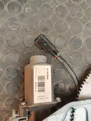 Автозапчастина б/у регулятор вікна передній лівий для ford transit combi ´06 ft 280 corto посилання на oem iam 400923b  