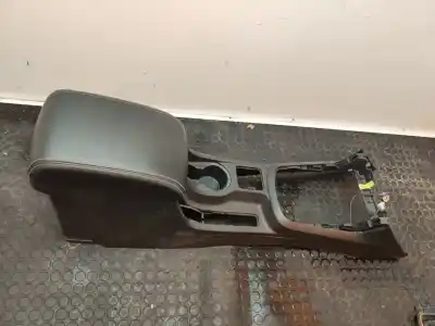 Автозапчасти б/у центральный подлокотник за isuzu d-max space cab basis 4wd ссылки oem iam d1803046bh1-14  