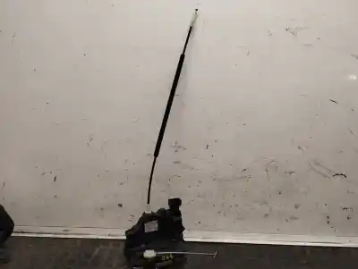 Second-hand car spare part left front door lock for opel corsa e selection ecoflex oem iam references 13431841  