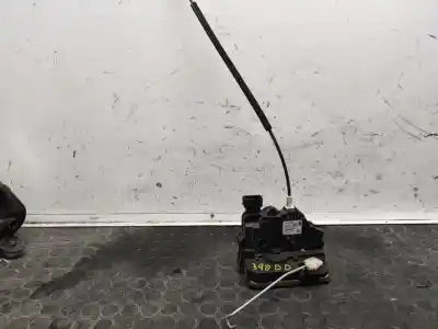 Second-hand car spare part front right door lock for opel corsa e selection ecoflex oem iam references 13431840  