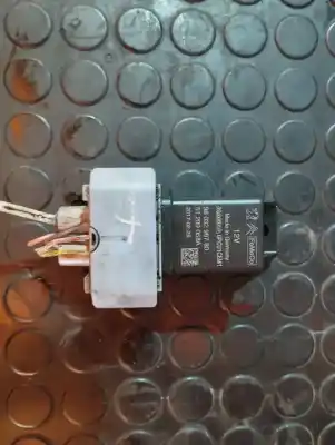 Автозапчастина б/у реле для citroen c4 grand picasso seduction посилання на oem iam 9803299780