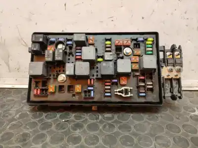 Peça sobressalente para automóvel em segunda mão caixa de fusíveis e relés por chevrolet orlando ltz referências oem iam 96982040_04