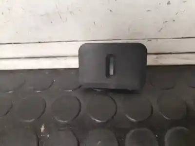 Second-hand car spare part interior light for kia cee´d tech oem iam references a264760020  