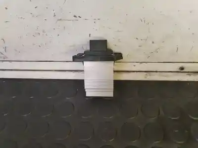 Second-hand car spare part glow plug for kia cee´d tech oem iam references   verificado 25-09-25