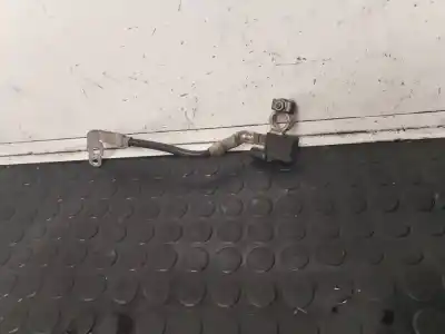 Second-hand car spare part fuse box unit for kia cee´d tech oem iam references 3718-a6510  verificado 23-9-25