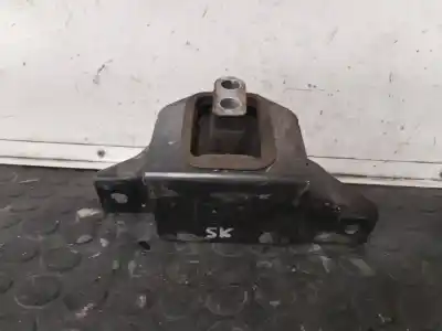 Second-hand car spare part engine support for kia cee´d tech oem iam references 21830-a5400  