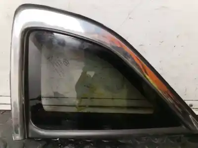 Second-hand car spare part right rear triangle quarter glass for kia cee´d tech oem iam references 87820-a2100