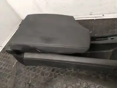 Peça sobressalente para automóvel em segunda mão apoio de braço consola central por bmw serie 1 cabrio (e88) 118d referências oem iam 7122225-06