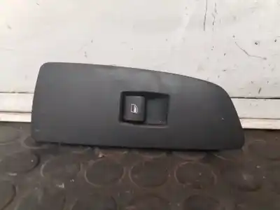 Peça sobressalente para automóvel em segunda mão botão / interruptor elevador vidro traseiro direito por bmw serie 1 cabrio (e88) 118d referências oem iam 15939870