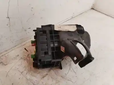Second-hand car spare part fuse box unit for seat leon sc (5f5) 2.0 tdi oem iam references 5q0937084aq  verificado 29-9-25