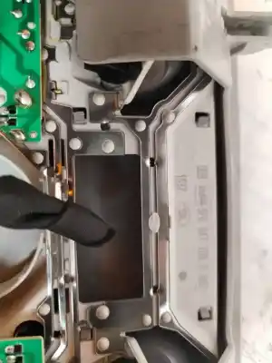 Peça sobressalente para automóvel em segunda mão luz interior por seat leon sc (5f5) 2.0 tdi referências oem iam 5f0947105r