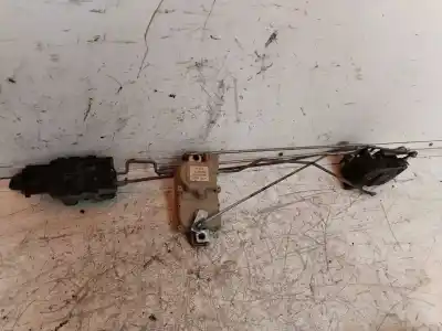 Second-hand car spare part front right door lock for nissan atleon atleon tk95/1 oem iam references 805810t010