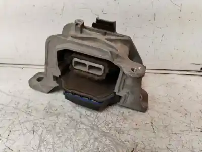 Second-hand car spare part engine support for ford focus turnier active 125 cv / 92 kw oem iam references jx616f012ag  