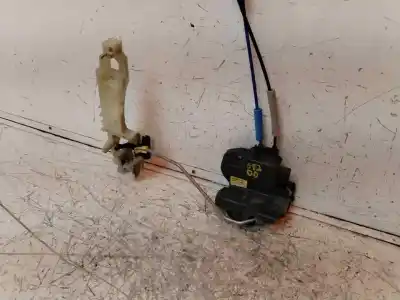 Second-hand car spare part front right door lock for kia picanto x-tech oem iam references 