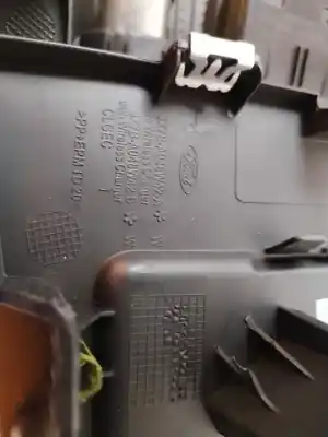 Peça sobressalente para automóvel em segunda mão moldagem por ford focus turnier active 125 cv / 92 kw referências oem iam jx7ba048w42a