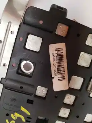 Peça sobressalente para automóvel em segunda mão caixa de fusíveis e relés por renault kangoo profesional 95 cv / 70 kw referências oem iam 7390230120192259