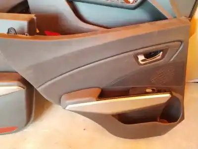 Автозапчасти б/у комплект мягкая / картон за ssangyong tivoli sapphire 4x2 116 cv / 85 kw ссылки oem iam   