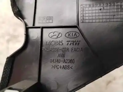 Автозапчастина б/у молдинг для kia ceed launch edition 136 cv / 100 kw посилання на oem iam 84740-a2360  