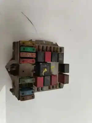 Pezzo di ricambio per auto di seconda mano SCATOLA RELÈ/FUSIBILI per FIAT STILO (192)  Riferimenti OEM IAM 51759555  VERIFICADO 30-9-25