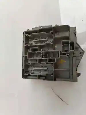 Pezzo di ricambio per auto di seconda mano scatola relè/fusibili per fiat stilo (192) 1.9 jtd cat riferimenti oem iam 51759555  verificado 30-9-25