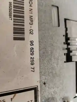 Автозапчастина б/у аудіо система / радіо cd для peugeot 307 break/sw (s2) sw pack + 136 cv / 100 kw посилання на oem iam 9662925977