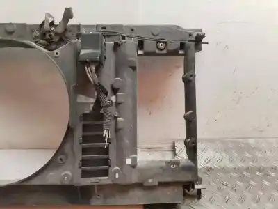 Автозапчастина б/у передня решіта радіатора для peugeot 307 break/sw (s2) sw pack + 136 cv / 100 kw посилання на oem iam 1709001300  