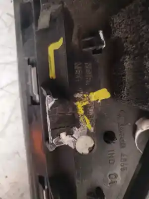 Peça sobressalente para automóvel em segunda mão vidro custódia triangular frente esquerdo por peugeot 5008 confort referências oem iam 96859483