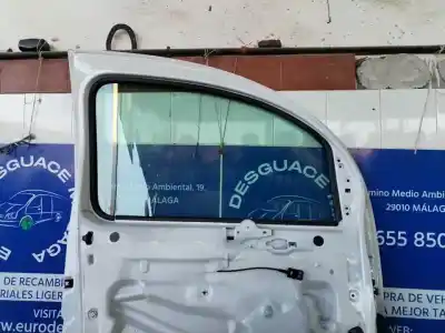 Автозапчасти б/у левая передняя дверь за renault kangoo iii authentic 74 cv / 55 kw ссылки oem iam 