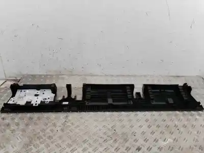 Peça sobressalente para automóvel em segunda mão moldagem por opel combo cargo (e) edition 102 cv / 75 kw referências oem iam 186030130