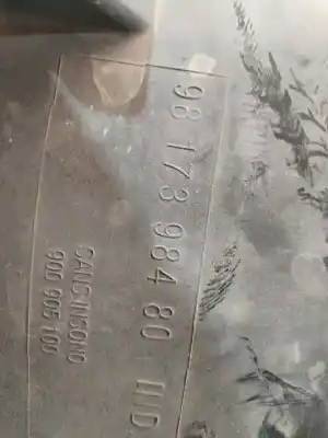 Peça sobressalente para automóvel em segunda mão cave de roda dianteira direita por opel combo cargo (e) edition 102 cv / 75 kw referências oem iam 9817398480