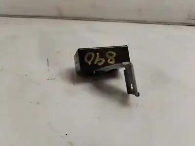 Peça sobressalente para automóvel em segunda mão módulo eletrônico por renault serie d fg 4x2 crew-cab 209 cv / 154 kw referências oem iam 