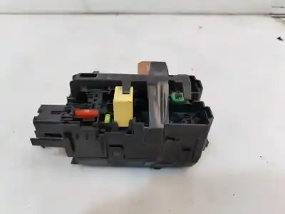 Second-hand car spare part fuse box unit for opel combo cargo (e) edition 102 cv / 75 kw oem iam references b1l209343  