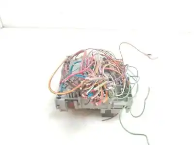 Second-hand car spare part fuse box unit for fiat ii doblò (152) dynamic 105 cv / 77 kw oem iam references 51867698