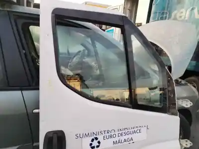 Автозапчастина б/у передні праві двері для iveco daily furgón fg 33 s ... v batalla 3520 106 cv / 78 kw посилання на oem iam   
