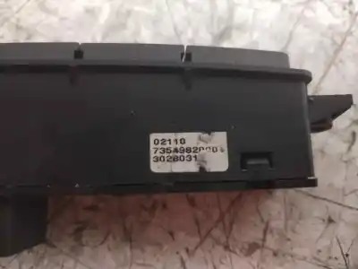 Second-hand car spare part hazard warning lights for fiat ii doblò (152) dynamic 105 cv / 77 kw oem iam references 7354982000