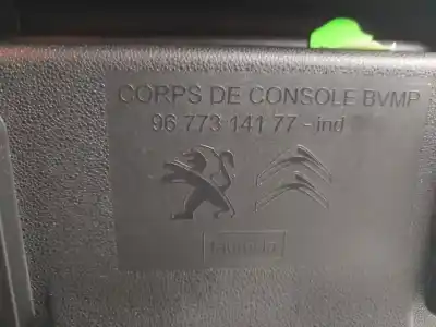 Автозапчастина б/у центральний подлокник для citroen c4 picasso intensive посилання на oem iam 9677314177  