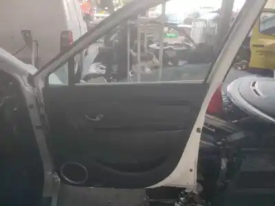 Автозапчасти б/у дверь передняя правая за renault scenic iii xmod bose 110 cv / 81 kw ссылки oem iam   