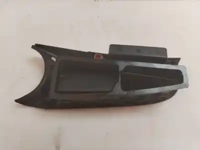 Second-hand car spare part hazard warning lights for peugeot 3008 allure oem iam references 9685023677