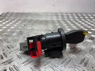 Second-hand car spare part ignition switch for renault kangoo profesional 95 cv / 70 kw oem iam references 8200405701f  