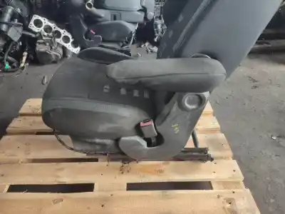 Second-hand car spare part complete seat set for citroen berlingo hdi90 800 niv.b kasten 90 cv / 66 kw oem iam references   