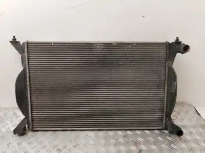 Peça sobressalente para automóvel em segunda mão radiador de água por audi a4 avant (8e) 2.0 tdi referências oem iam 8e0121251a  