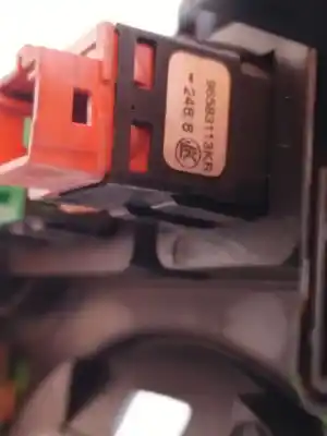 Second-hand car spare part Hazard Warning Lights for CITROEN BERLINGO HDi90 800 Niv.B Kasten 90 CV / 66 KW OEM IAM references 96583113KR  