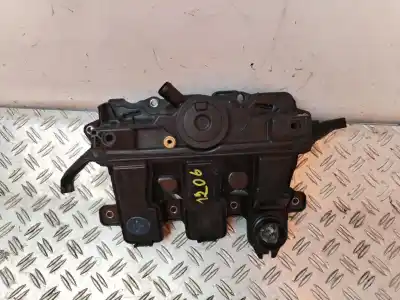 Pezzo di ricambio per auto di seconda mano coperchio bilanciere per opel vivaro b kasten/combi combi l1 2.7t 116 cv / 85 kw riferimenti oem iam 118302761r  