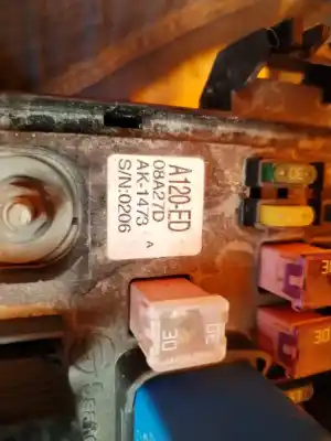 İkinci el araba yedek parçası röle/sigorta kutusu için ssangyong rodius xdi oem iam referansları 08a27d  