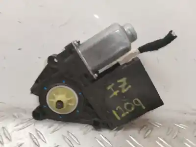 Pezzo di ricambio per auto di seconda mano Motore Alzacristalli Anteriore Sinistro per VOLKSWAGEN CADDY KA/KB (2C) Maxi Kombi Riferimenti OEM IAM 5K0959793  