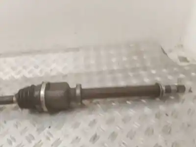 Second-hand car spare part front right transmission for renault clio iii business oem iam references 8200618111  verificado 15-7-25