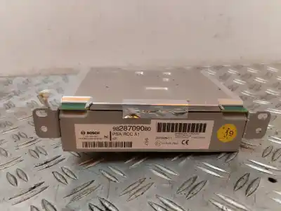 Second-hand car spare part audio system / radio cd for opel vivaro b kasten/combi combi l1 2.7t 116 cv / 85 kw oem iam references 9828709080  