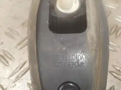 Peça sobressalente para automóvel em segunda mão farolim dianteiro direito por renault serie d fg 4x2 crew-cab 209 cv / 154 kw referências oem iam 26188lc40a